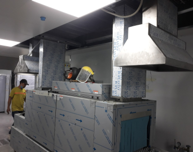 Công trình chụp hút khói, khử mùi bếp nhà hàng tại trung tâm thương mại Gigamall Thủ Đức