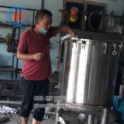 Gia công Bồn lõi lọc Inox công nghiệp theo yêu cầu 