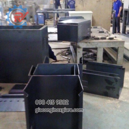 Sản xuất tủ điện theo yêu cầu 
