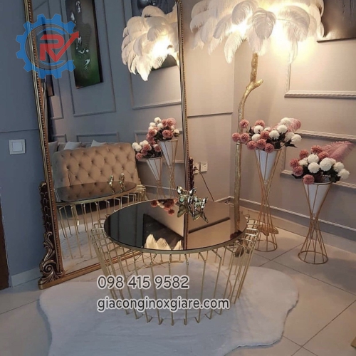 Nội thất inox mạ PVD phòng ngủ cao cấp 