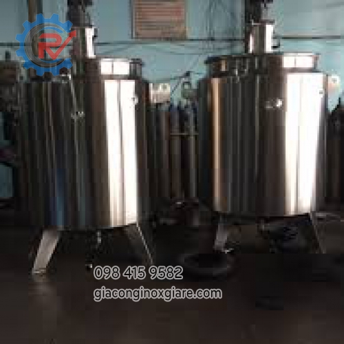 Gia công chế tạo bồn khuấy chế biến thực phẩm.