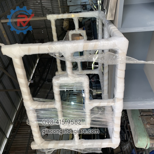 Nhận gia công sản xuất chân bàn inox mạ PVD theo yêu cầu 