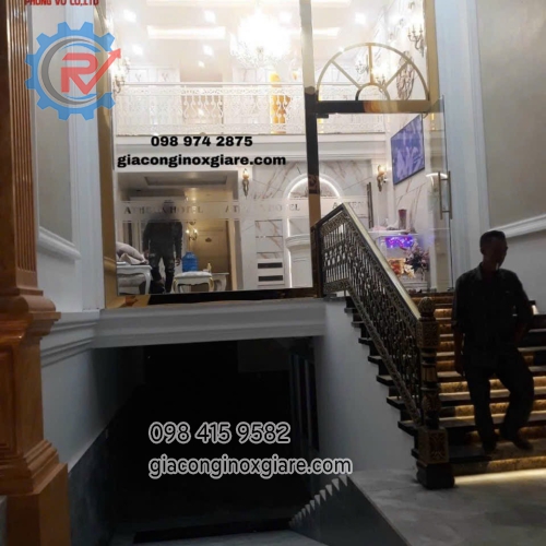 Đơn vị chuyên gia công sản xuất, thi công lắp đặt cửa kính khung inox mạ PVD màu TpHCM 