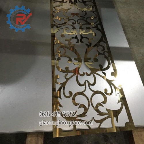 Vách ngăn CNC inox mạ vàng  hoa văn cổ điển
