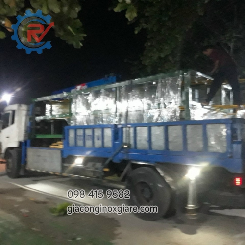 Gia công sản xuất hệ thang lan can bồn công nghiệp 