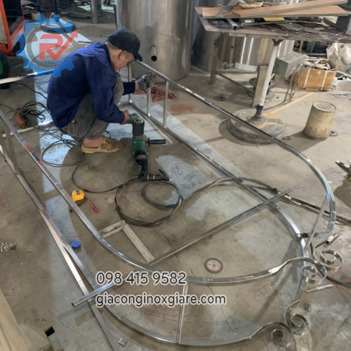 Gia công nội thất inox theo yêu cầu giá tốt tại xưởng 