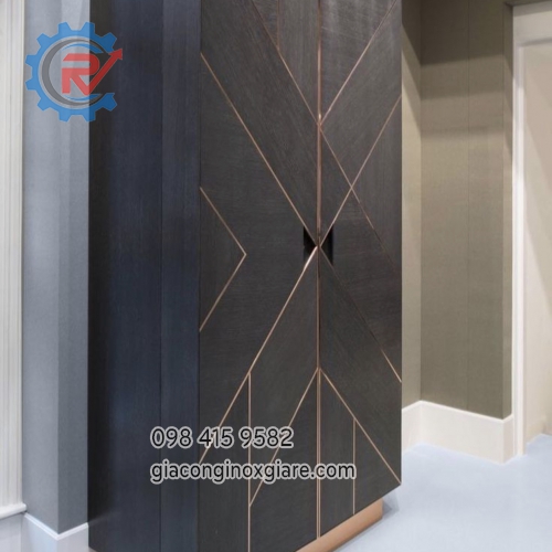 Mẫu tủ inox vàng gương 8K sang trọng, đẳng cấp.