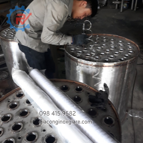 Gia công bồn inox công nghiệp uy tín, chất lượng lượng 