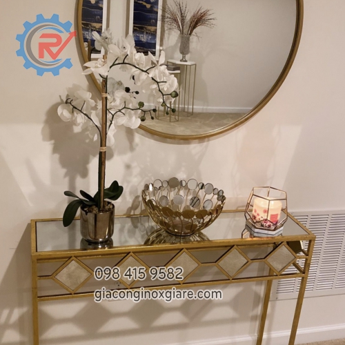 Bàn trang trí khung inox mạ titan màu vàng cao cấp.