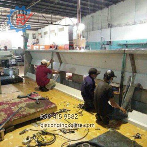 Gia công chế tạo bồn inox công nghiệp.