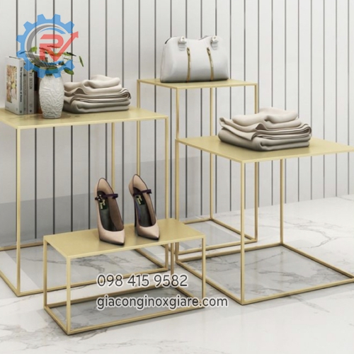 Kệ trưng bày sản phẩm mới bằng inox mạ PVD 