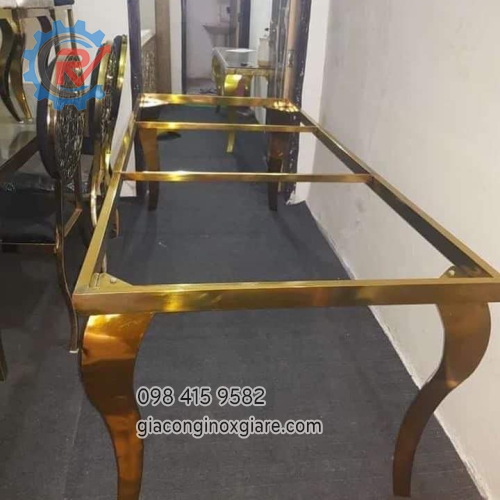 Chân bàn inox mạ vàng PVD phong cách cổ điển 