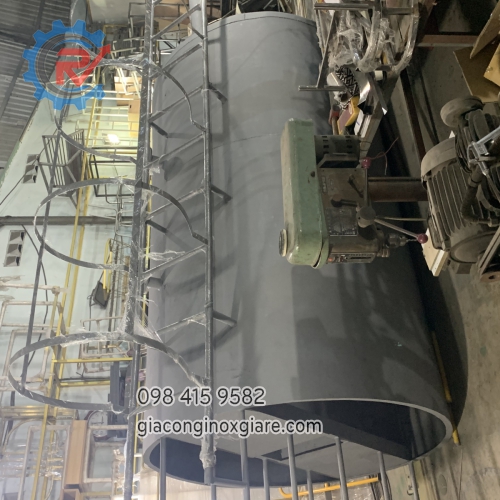 Bồn chứa nước công nghiệp bằng CT3 