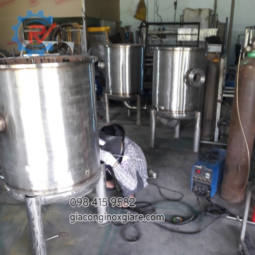 Đơn vị chuyên gia công chế tạo bồn inox lõi lọc Công nghiệp 