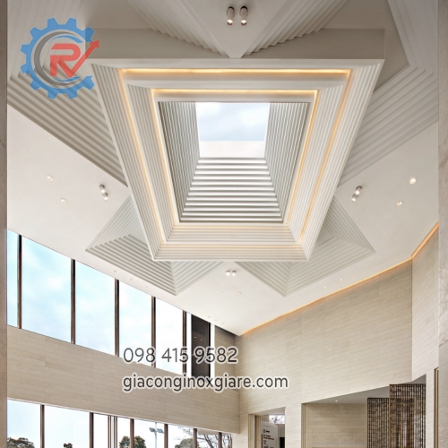 Nhận gia công trang trí Trần inox mạ PVD vàng gương 8k.