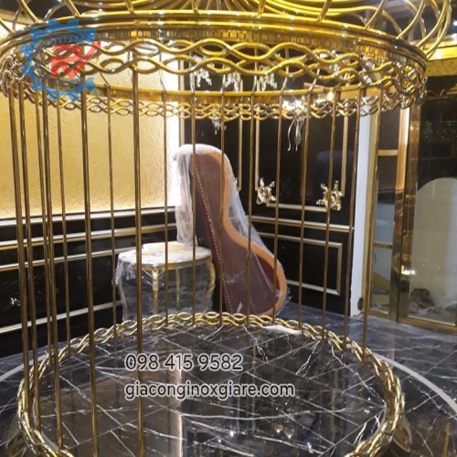 Giường ngủ Phong cách Hoàng Gia bằng inox mạ PVD 