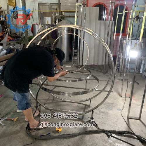 Nhận gia công sản xuất nội thất inox, inox mạ PVD theo yêu cầu 
