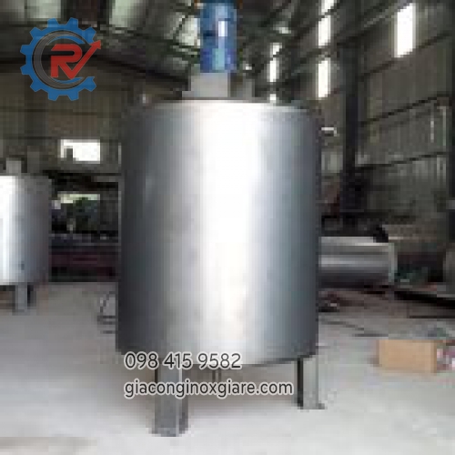 Gia công chế tạo bồn khuấy chế biến thực phẩm.