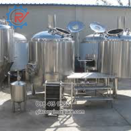 Công ty chúng tôi chuyên sản xuất, gia công chế tạo bồn chứa.
