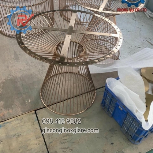 Gia công nội thất inox mạ vàng cao cấp Quận Tân Phú 