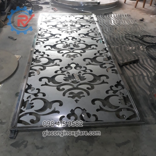 gia công vách CNC inox mạ vàng theo yêu cầu