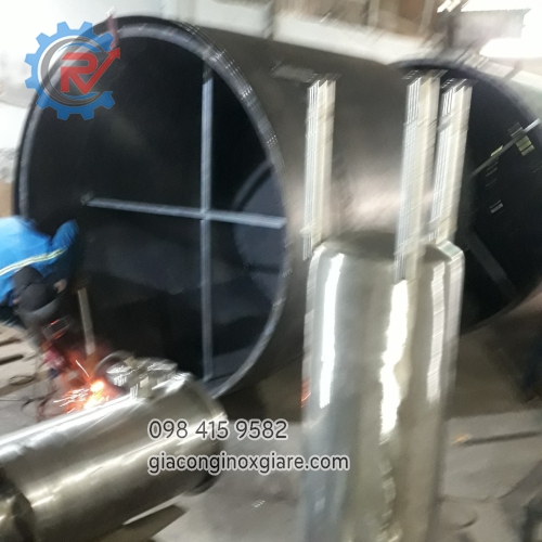 Gia công bồn công nghiệp sắt  theo yêu cầu 