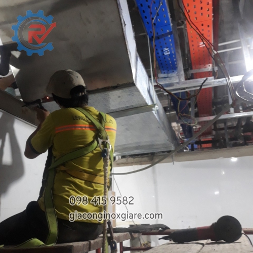 Đơn vị chuyên gia công lắp đặt hệ thống hút khói.