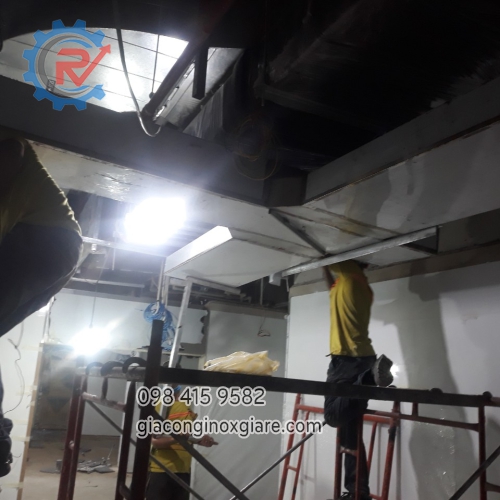 Đơn vị sản xuất, gia công, thi công lắp đặt bếp ăn công nghiệp bằng inox