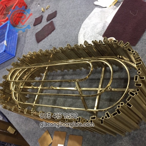 Nhận gia công chân bàn inox mạ PVD màu theo yêu cầu.