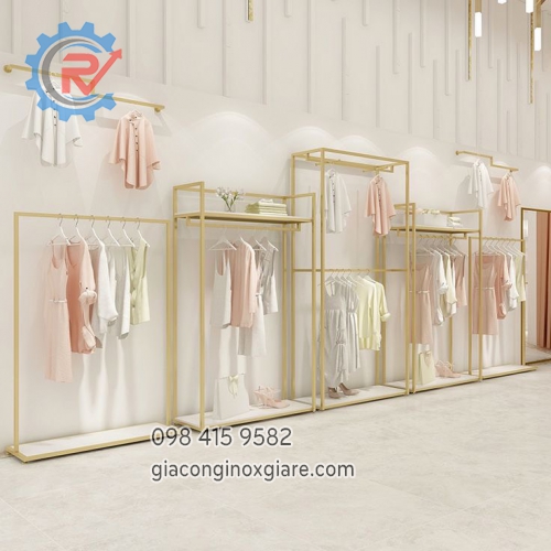 Gia công lắp đặt kệ trưng bày inox mạ PVD cao cấp tại TPHCM