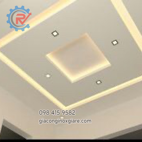 trang trí trần, tường inox mạ PVD tạo điểm nhấn sang trọng