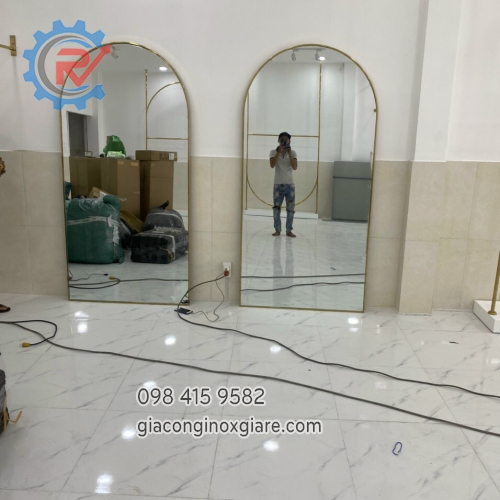 Khung gương inox mạ vàng cao cấp