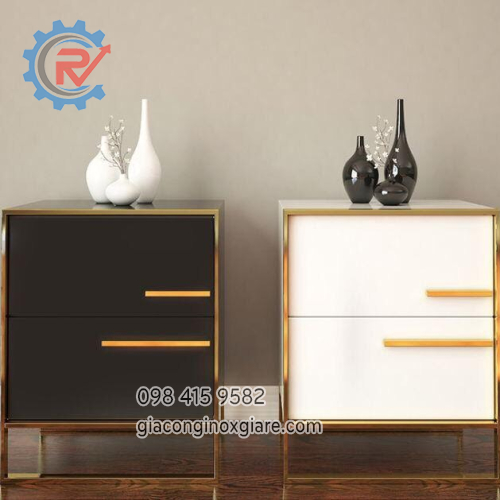 Tap đầu giường màu trắng khung chân inox mạ vàng PVD
