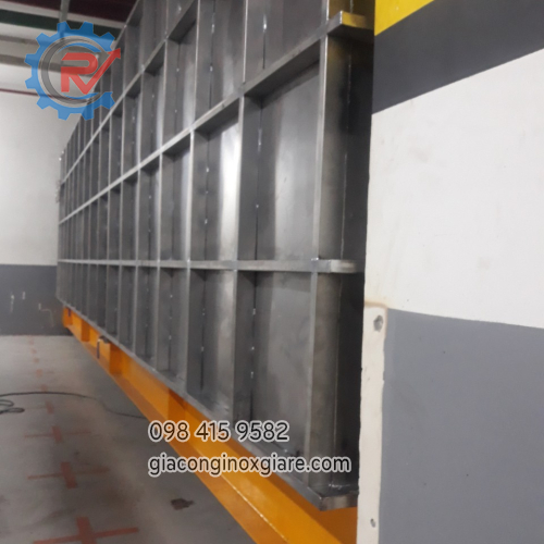 gia công bể chứa inox công nghiệp dung tích lớn