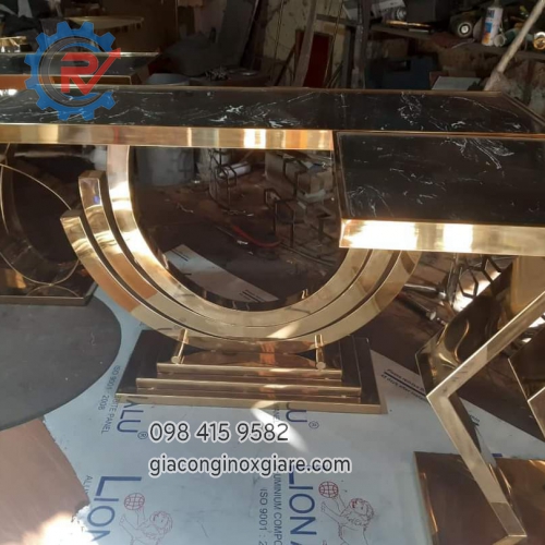 Đơn vị gia công bàn Console trang trí inox mạ PVD tại Tp. HCM uy tín.