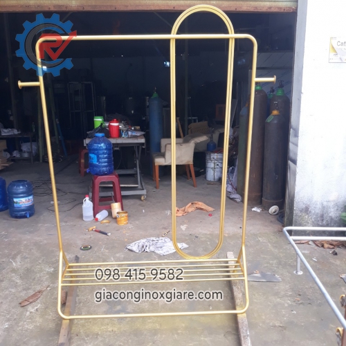 Gia công inox mạ vàng  theo yêu cầu các chi tiết trong nội thất