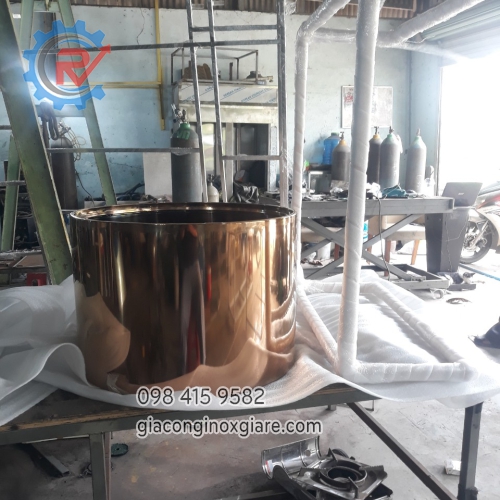 Xưởng sản xuất nội thất inox mạ vàng TP.HCM