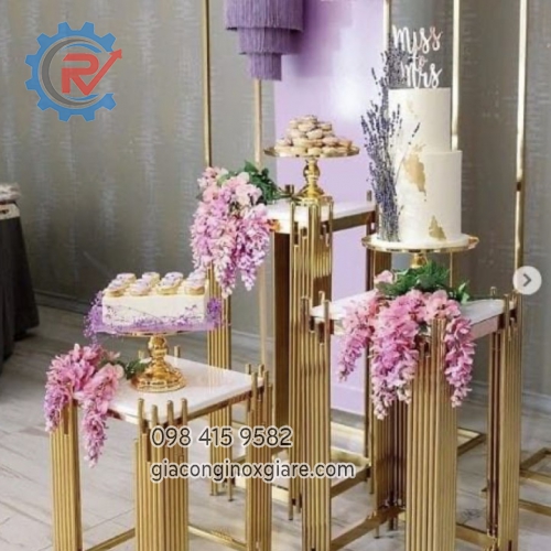 Gia công khung inox trang trí sảnh nhà hàng, khách sạn, trung tâm thương mại... 
