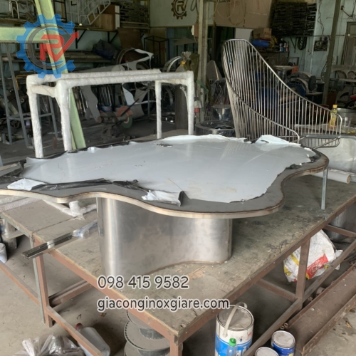 Gia công bàn trà inox theo yêu cầu