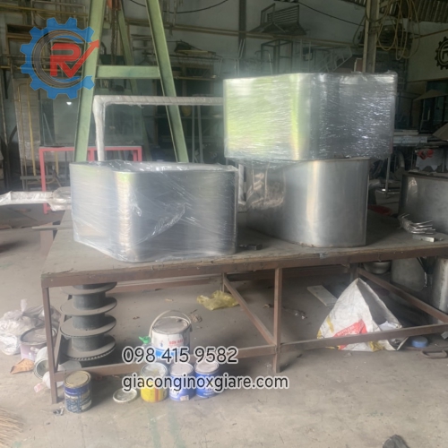 Gia công bàn trà inox theo yêu cầu