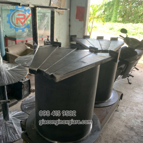 đơn vị gia công chân bàn, chân ghế inox, inox mạ PVD theo yêu cầu